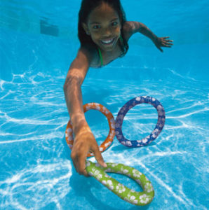 Swimming lessons diving rings